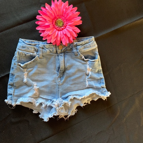 Denim shorts - Picture 1 of 1